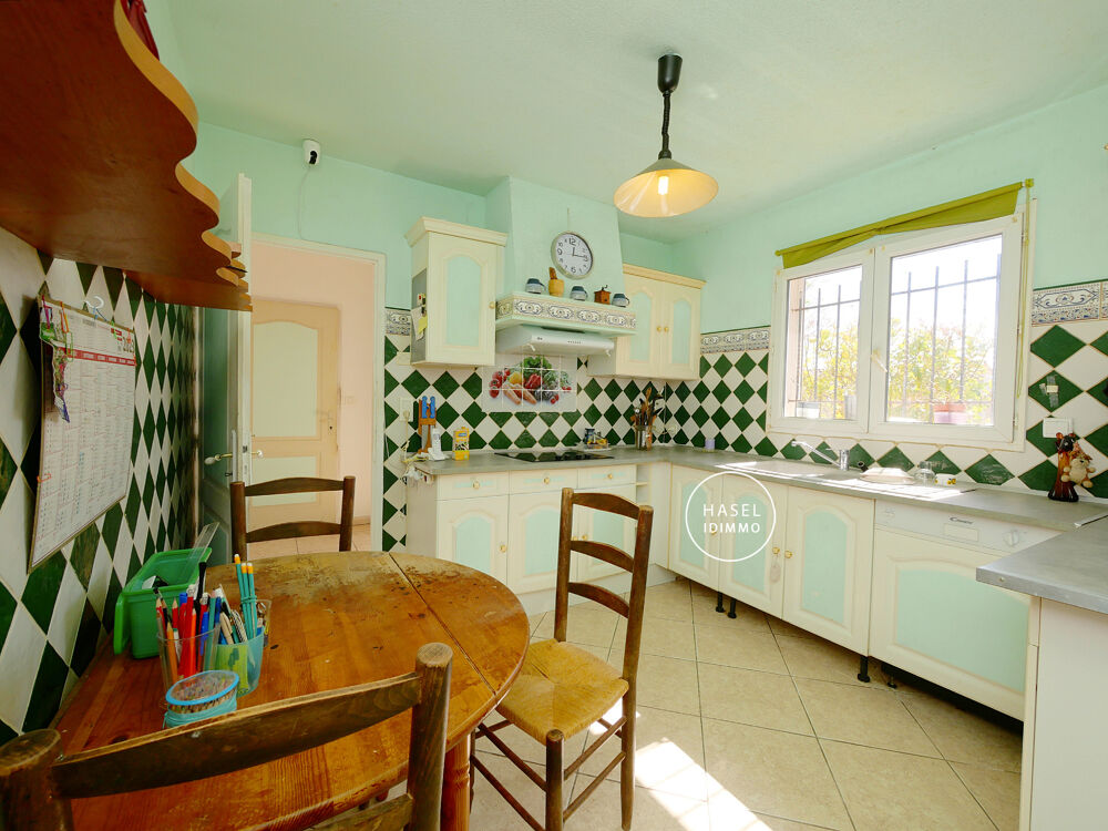 Vente Maison Villa languedocienne T5 de 123 m2 sur belle parcelle piscinable Pomerols