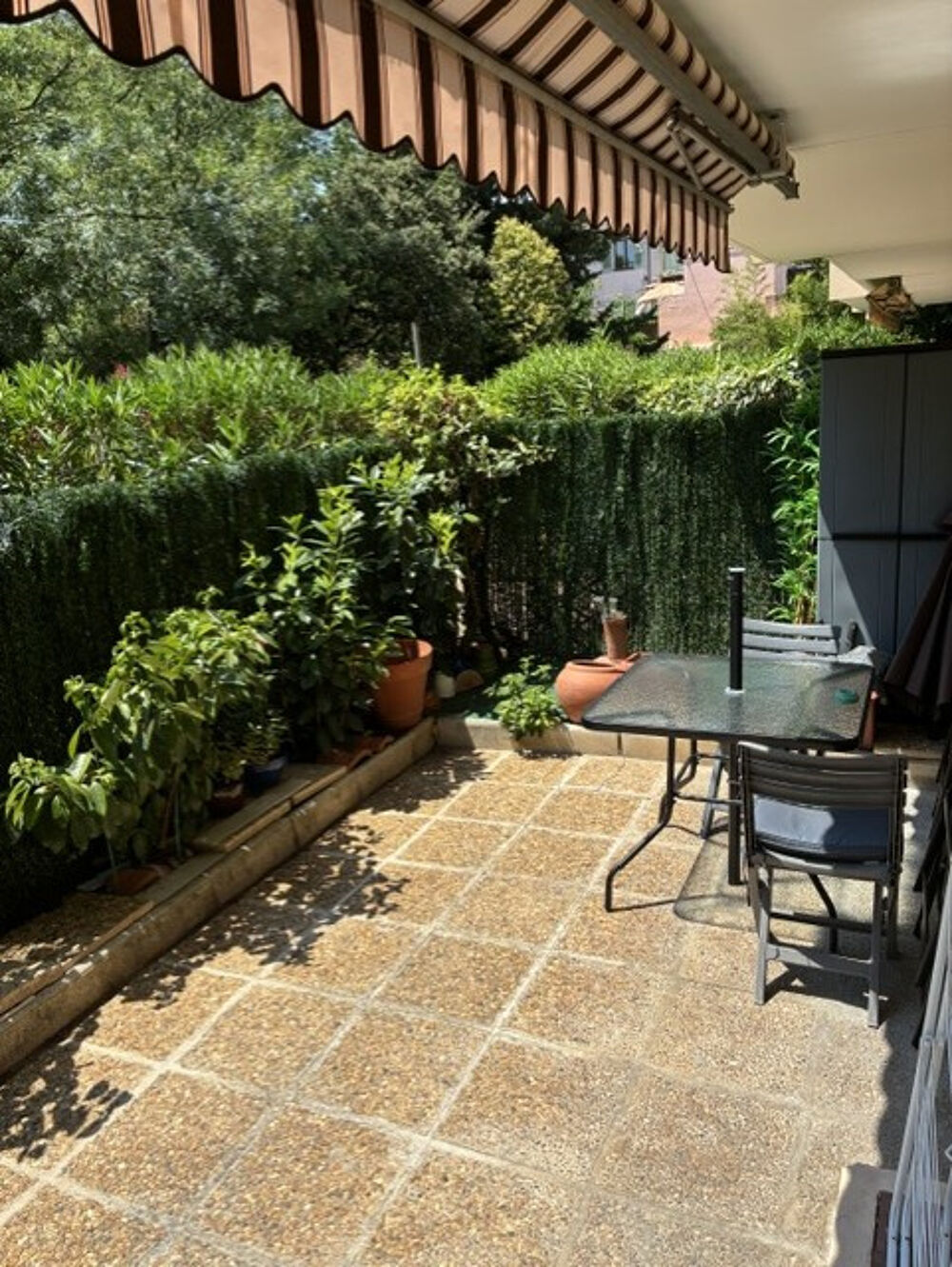 Exclusivité Draguignan dans résidence standing bel F2 de 63m rez de jardin parking cave 178500€ crn2408 dpe c