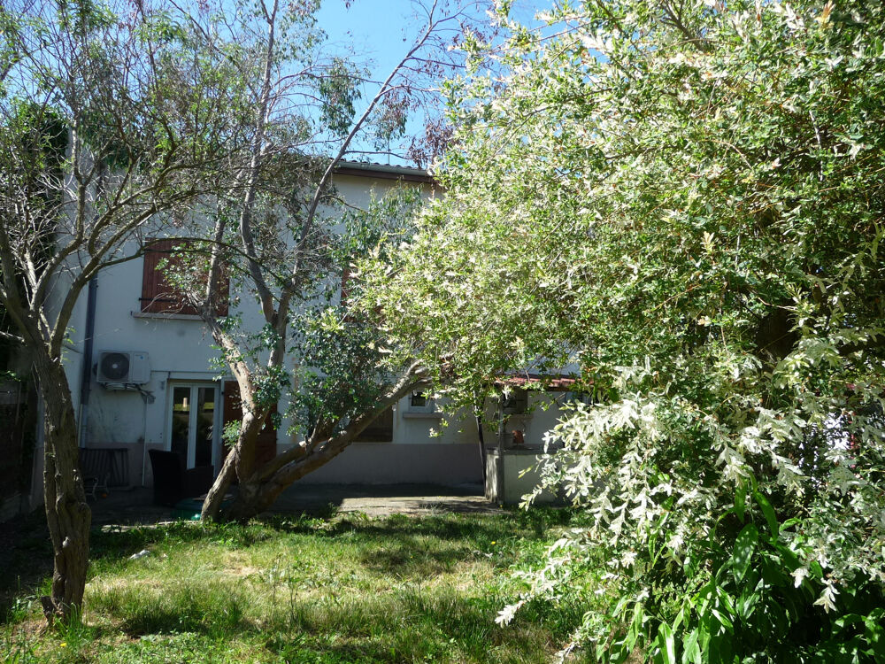 Vente Maison SAVIGNEUX maison de 140 m2 sur un terrain de 510 m2 proche commodités. Savigneux