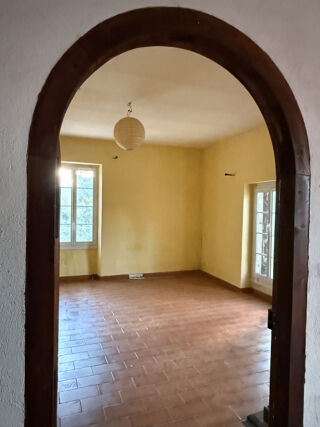  Maison à vendre 12 pièces 427 m²
