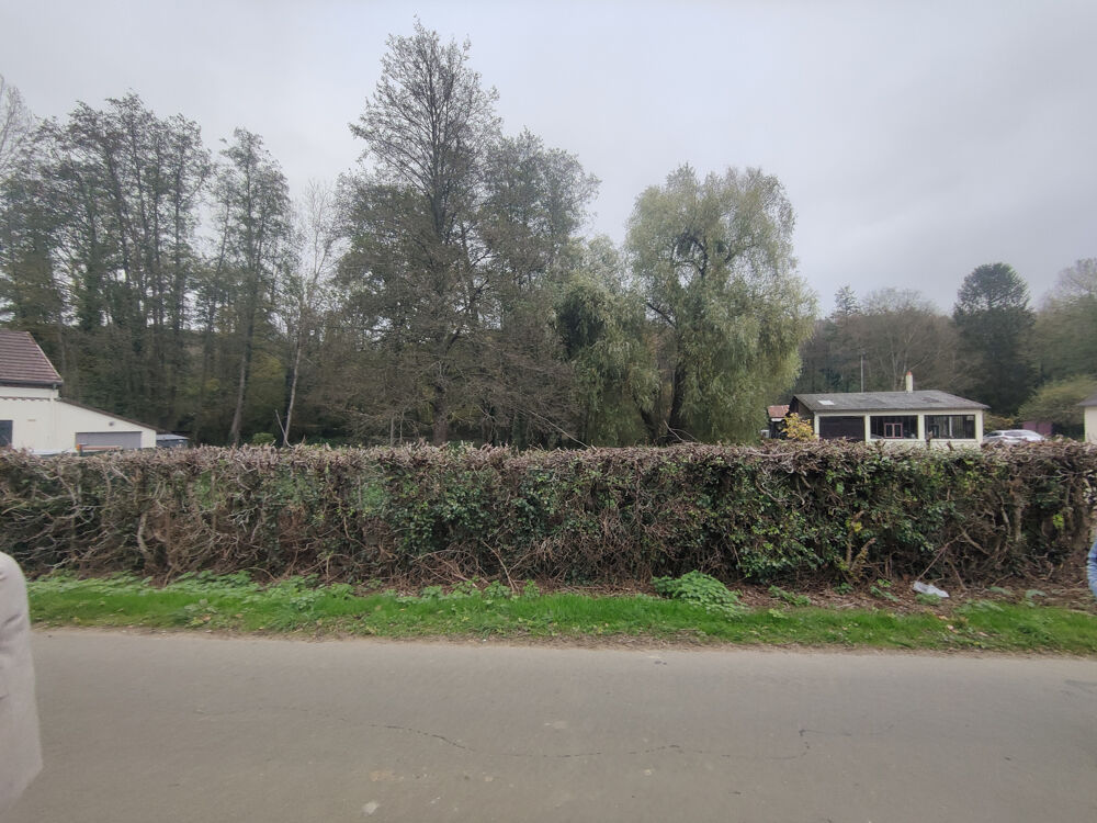 Vente Terrain TRES BEAU TERRAIN A BATIR DE 2000 M2 SUR 20 METRES DE FACADE PROCHE DU CENTRE VILLE DANS UN BOURG PAISIBLE SUR Lachapelle aux pots