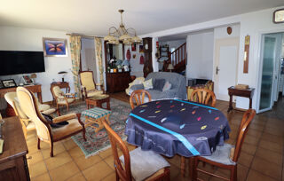  Maison à vendre 12 pièces 220 m²
