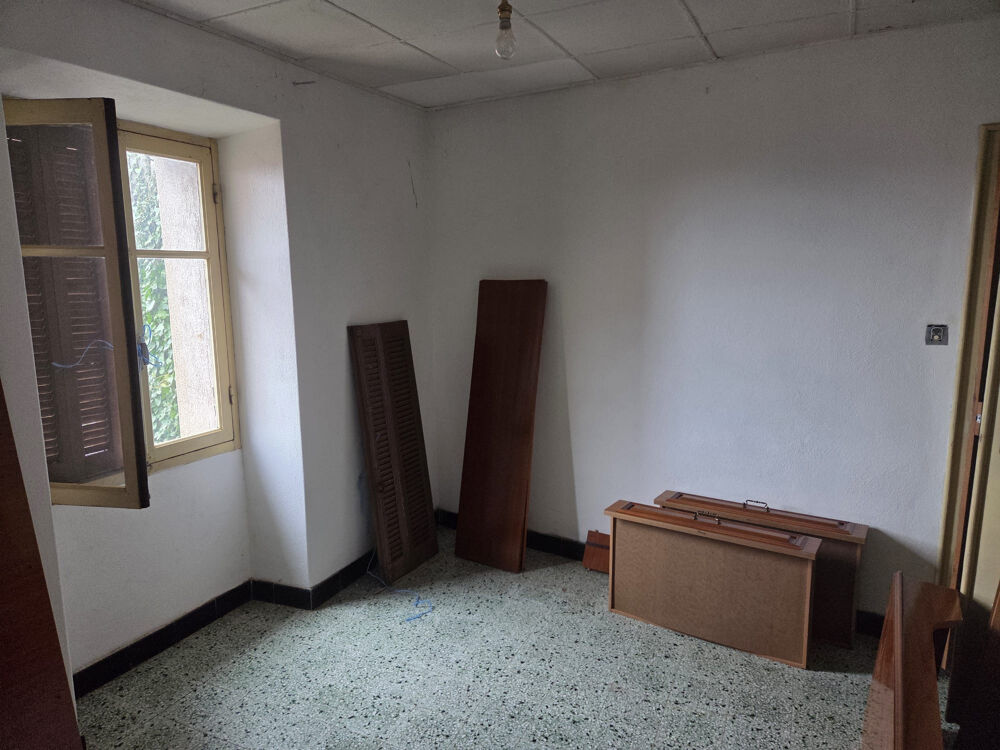 Vente Appartement Petit prix en Corse-du-Sud : T2 à rénover dans maison de village à Sollacaro Sollacaro