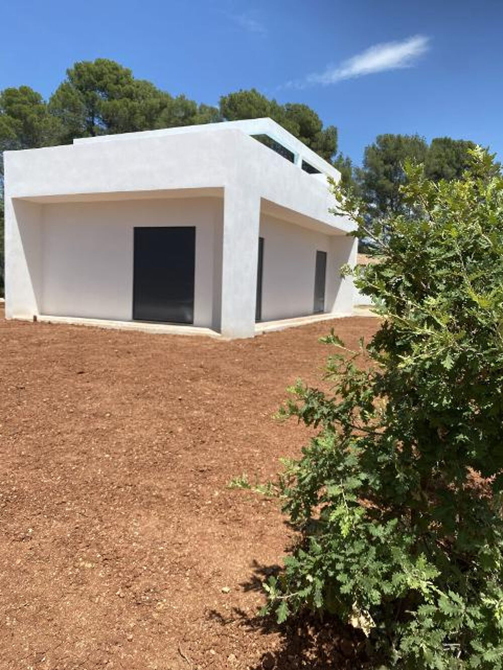 A voir Flayosc villa neuve F4 de 130m terrasse 44m sur 1500m terrain à finir 423000€ CRN2359