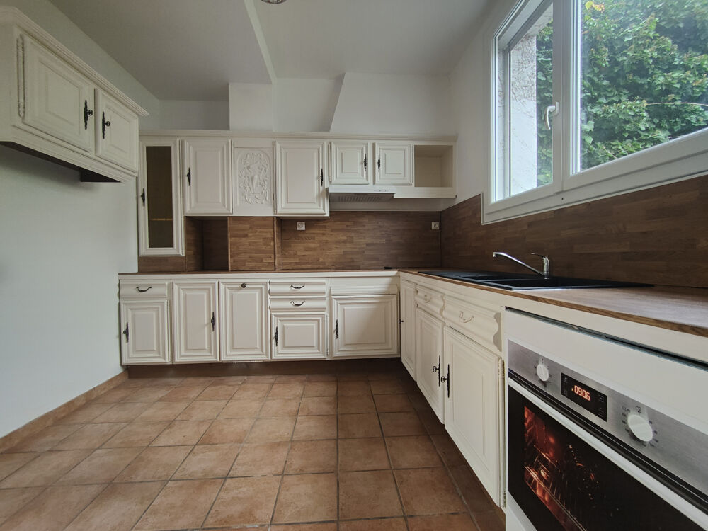 Vente Propri�t�/Ch�teau SUPERBE MAISON BOURGEOISE DE 160 M2 HAB AVEC SOUS-SOL GRAND GARAGE DE 30 M2 SUR 270 M2 DE TERRAIN CLOS AU CALM Beauvais