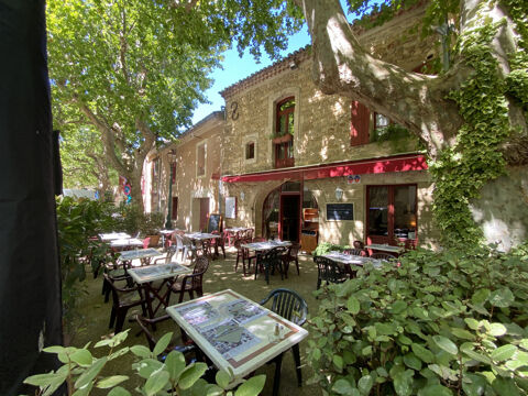 Fonds de commerce restauration gastronomique pizzeria 330000 84290 Ste cecile les vignes