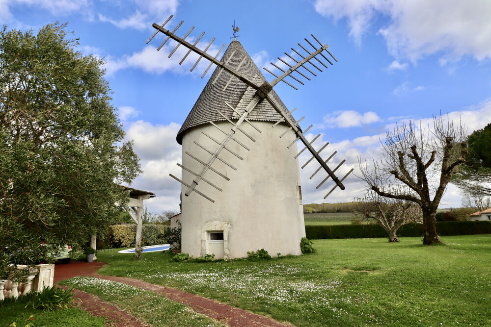 Vente Maison Charentaise + Moulin Arces