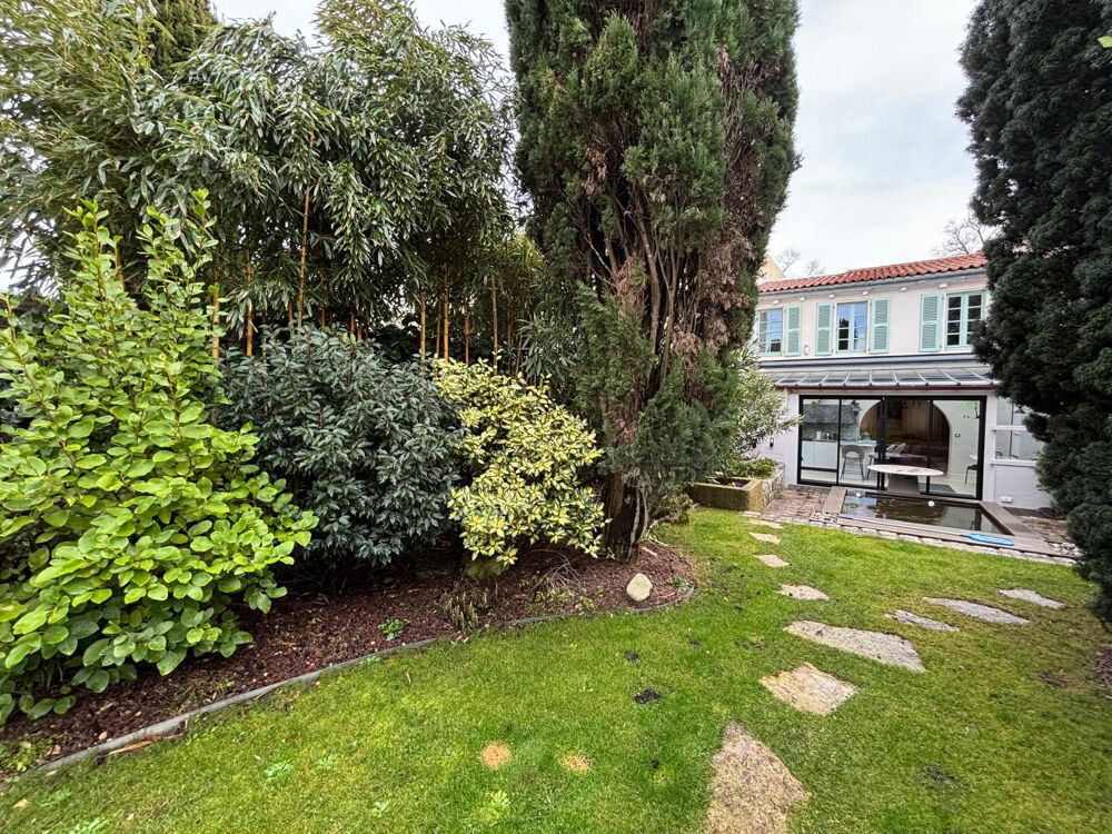 � vendre  Propri�t�/ch�teau La Rochelle (17000)