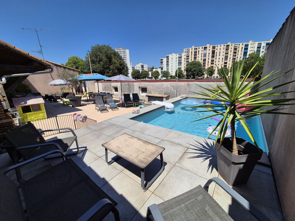 Maison de ville 150 m2 avec piscine grand garage