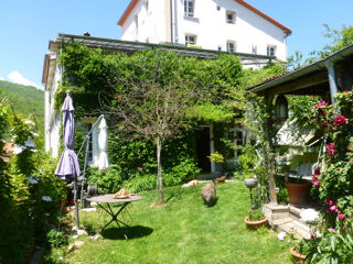  Immeuble  vendre 590 m