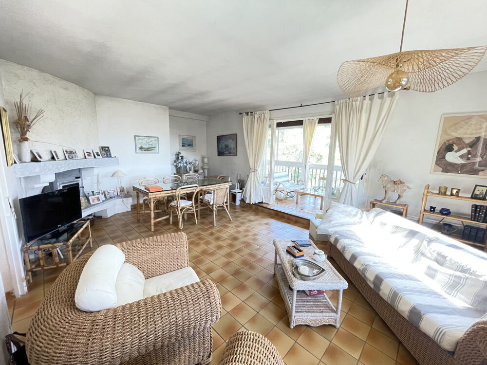 Villa 2 appartements. Piscine.