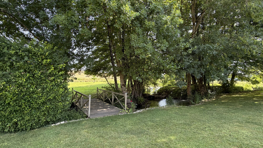 Vente Propriété/Château Un domaine inspirant et enchanteur St jean d angely