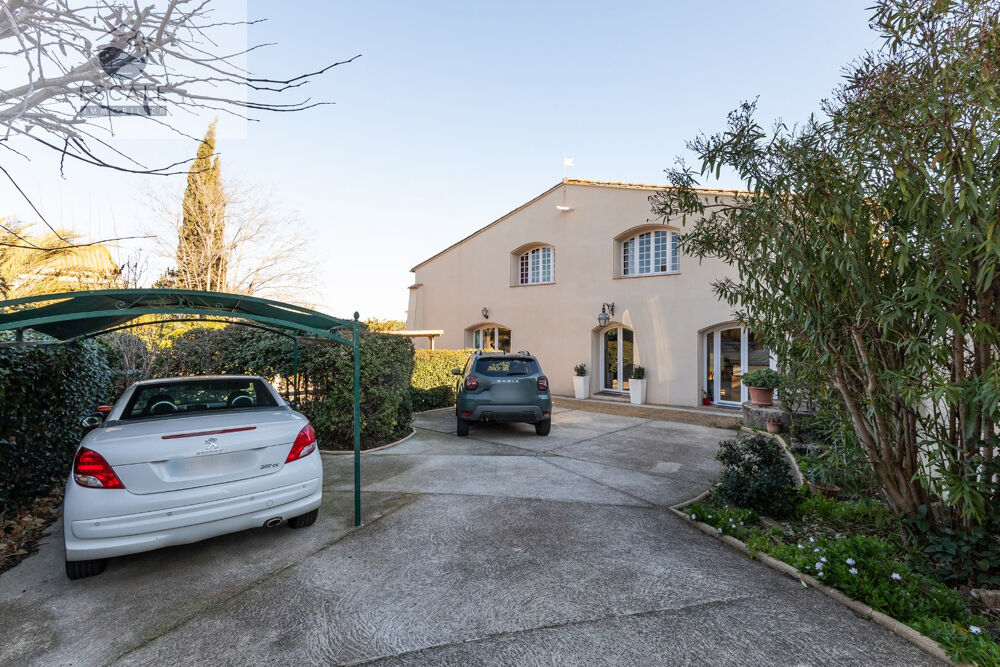 VENTE MAISON INDIVIDUELLE AU COEUR DU VILLAGE DE MONTBLANC