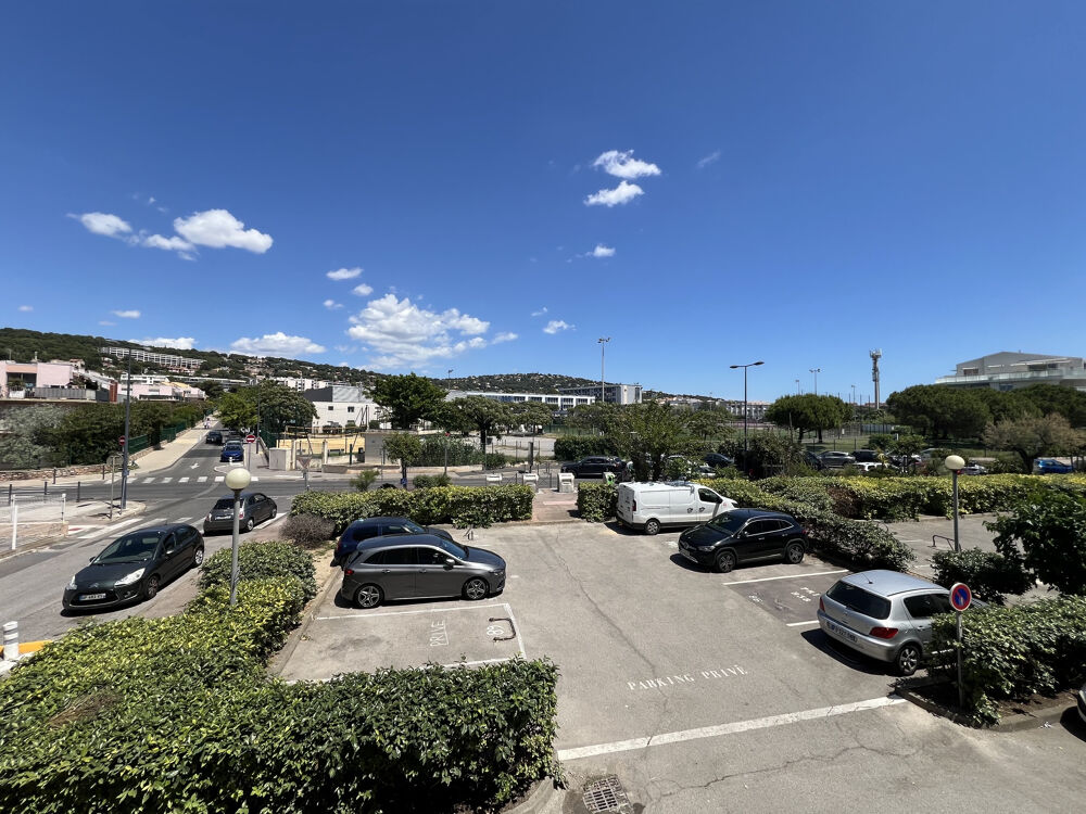 VENTE GRAND STUDIO CABINE QUARTIER LES QUILLES A SETE