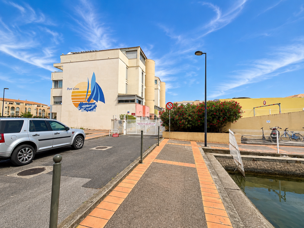 Vente Parking/Garage VENTE GARAGE DANS LA RESIDENCE PORT CROS AUX QUILLES A SETE Sete
