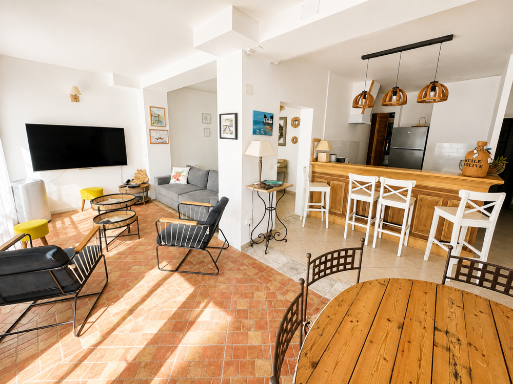 VENTE GRAND TYPE 3 AU COEUR DE LA MARINA DES QUILLES A SETE