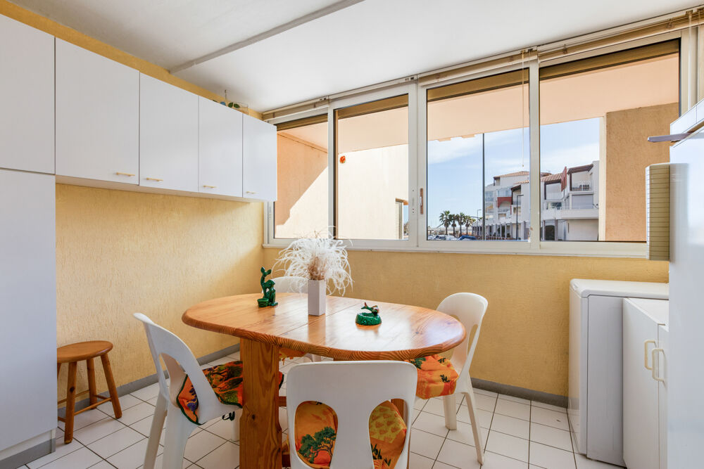 VENTE TYPE 2 AU COEUR DU PORT DES QUILLES A SETE