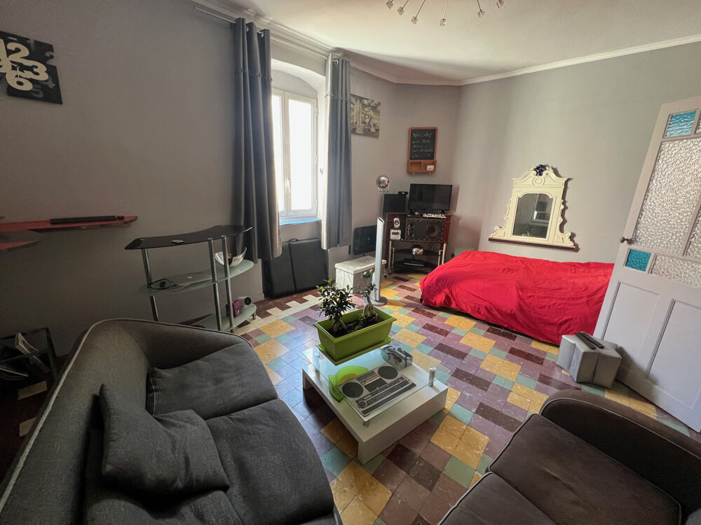 VENTE GRAND TYPE 2 A DEUX PAS DE LA PLACE DE LA MAIRIE A SETE