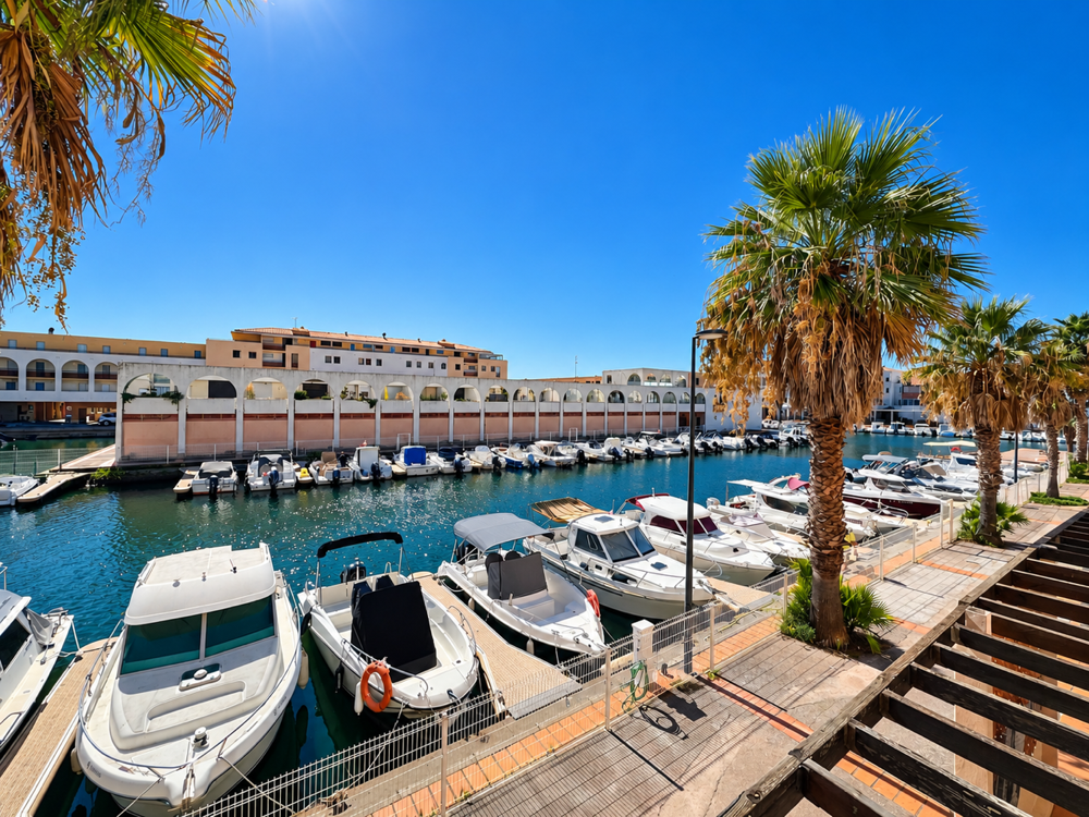 VENTE TYPE 2 VUE MARINA AUX QUILLES A SETE