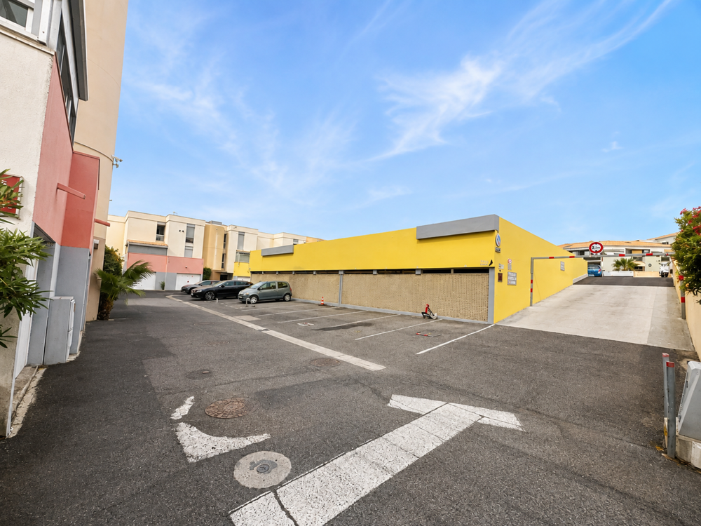 Vente Parking/Garage VENTE GARAGE DANS LA RESIDENCE PORT CROS AUX QUILLES A SETE Sete