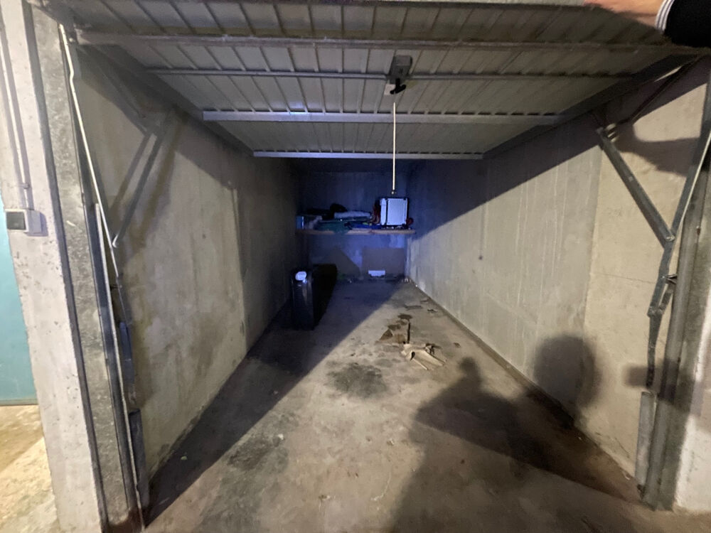 Vente Parking/Garage VENTE GRANG GARAGE AUX QUILLES A SETE Sete