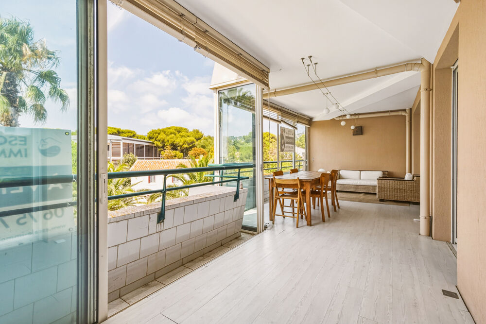 VENTE GRAND TYPE 2 + CELLIER COEUR CORNICHE A SETE