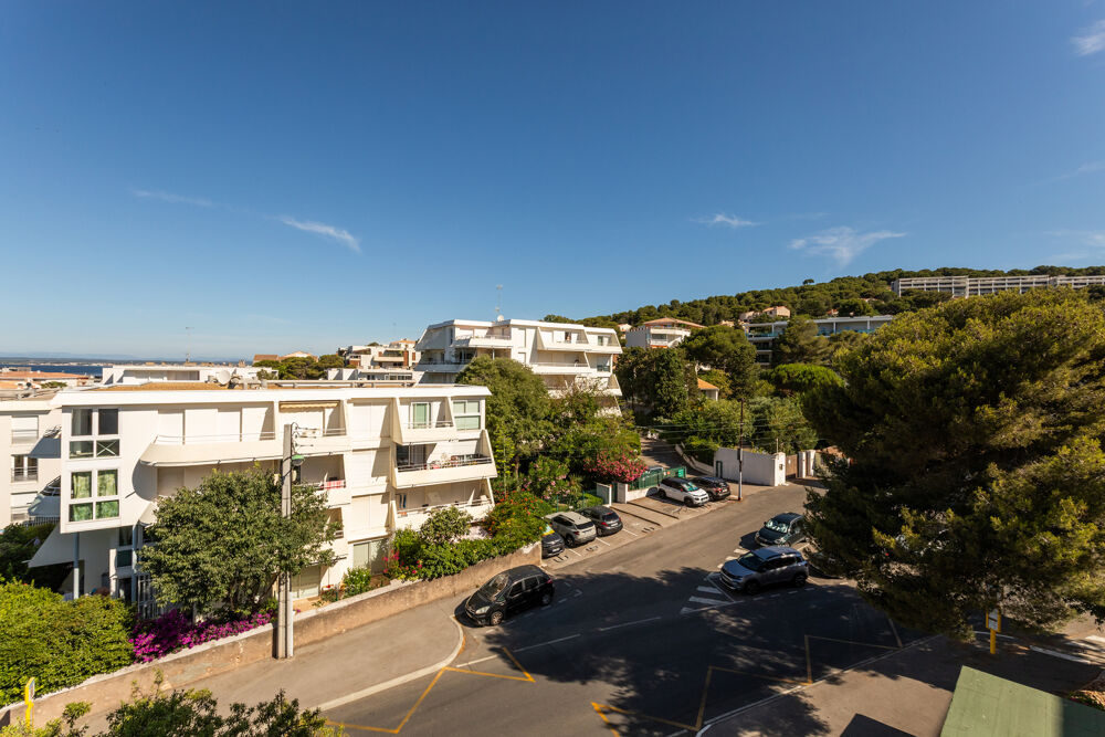 VENTE TYPE 3 VUE DEGAGEE + CELLIER + GARAGE QUARTIER CORNICHE A SETE