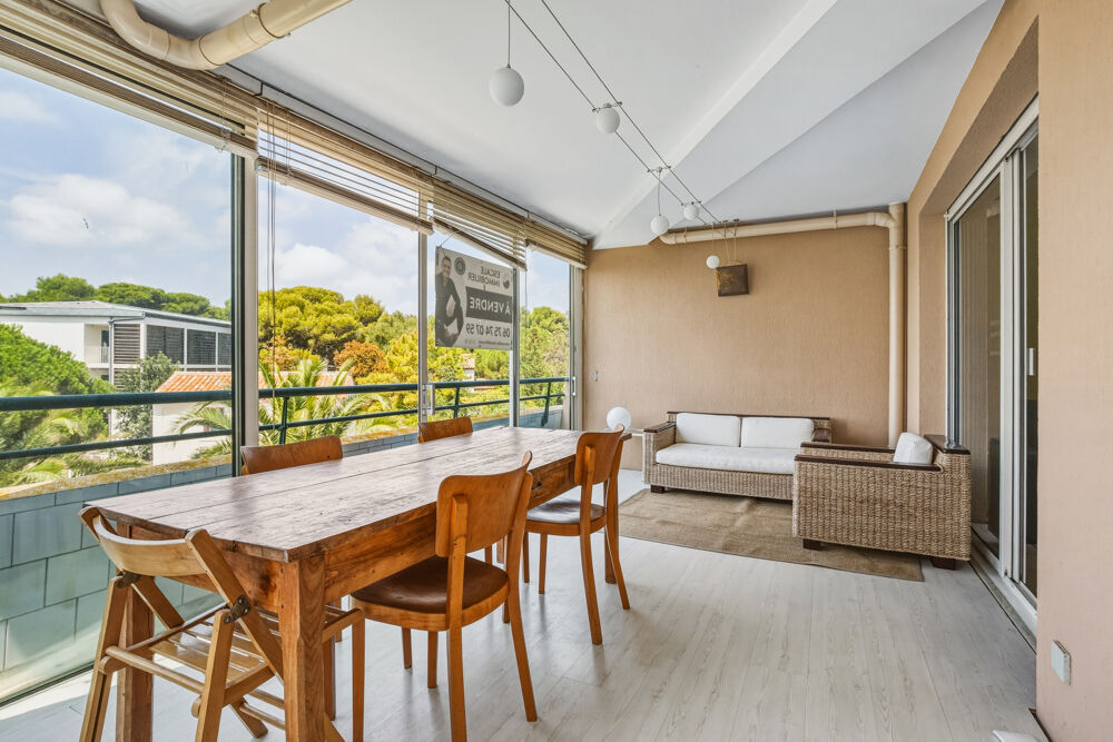 VENTE GRAND TYPE 2 + CELLIER COEUR CORNICHE A SETE