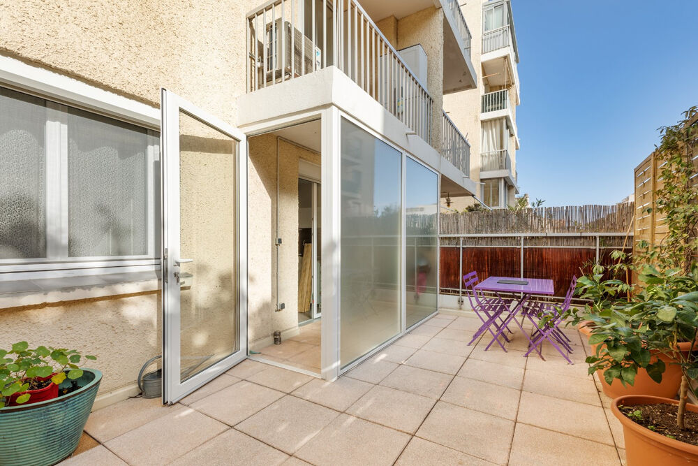VENTE GRAND TYPE 2 + TERRASSE + BALCON A DEUX PAS DE LA MEDIATHEQUE A SETE