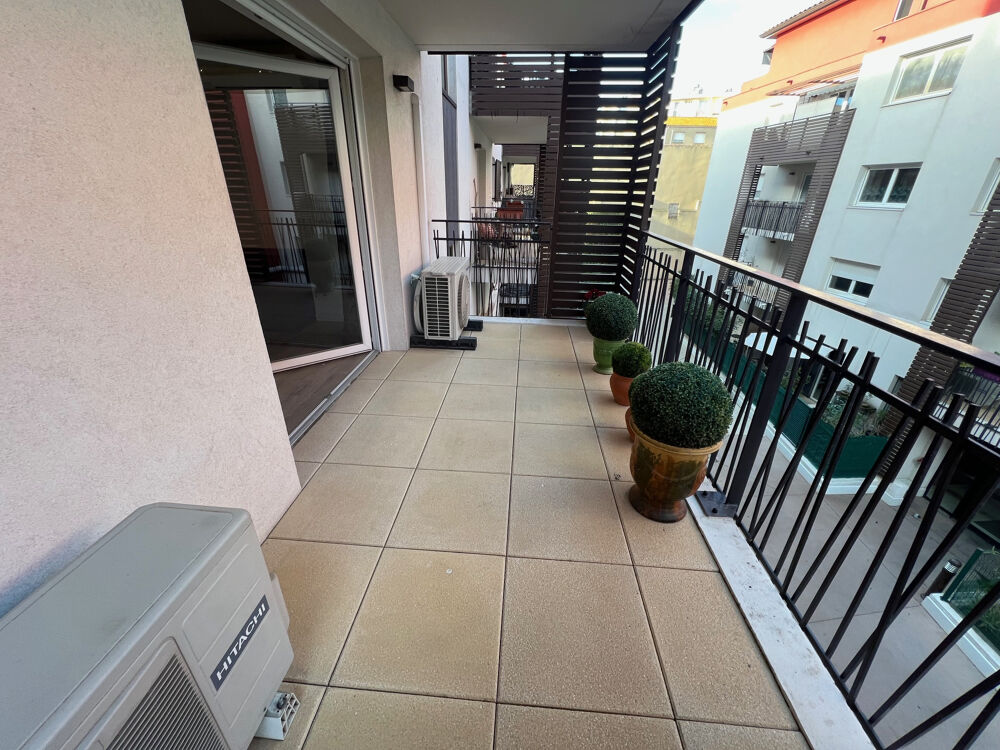 VENTE GRAND TYPE 2 DANS RESIDENCE RECENTE QUAI DE BOSC A SETE