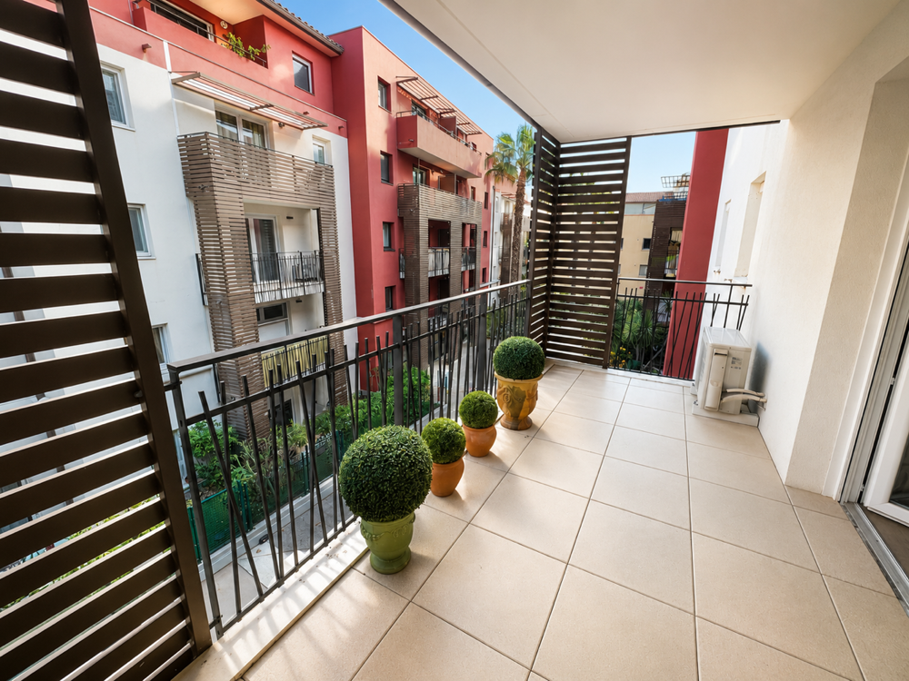 VENTE GRAND TYPE 2 DANS RESIDENCE RECENTE QUAI DE BOSC A SETE