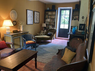  Maison  vendre 10 pices 240 m