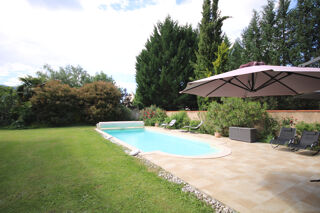  Propriété/château à vendre 9 pièces 250 m²