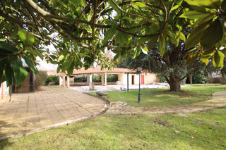  Maison � vendre 8 pi�ces 244 m�