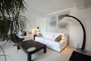  Propri�t�/ch�teau � vendre 14 pi�ces 239 m�