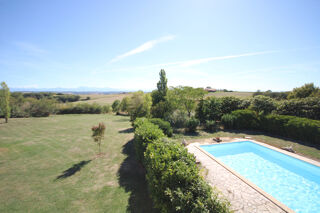  Propriété/château à vendre 8 pièces 300 m²