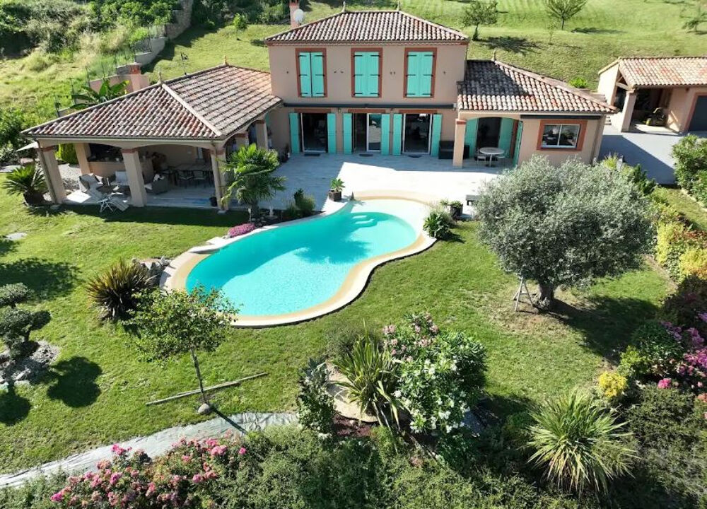 Maison 8 pièces 221 m² · à Mirepoix · 221 m² · 530 000 €