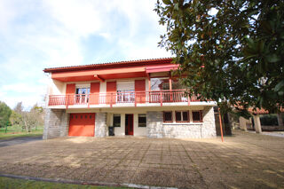  Maison � vendre 8 pi�ces 244 m�