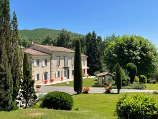  Proprit/chteau  vendre 15 + pices 450 m