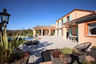  Maison � vendre 8 pi�ces 221 m�