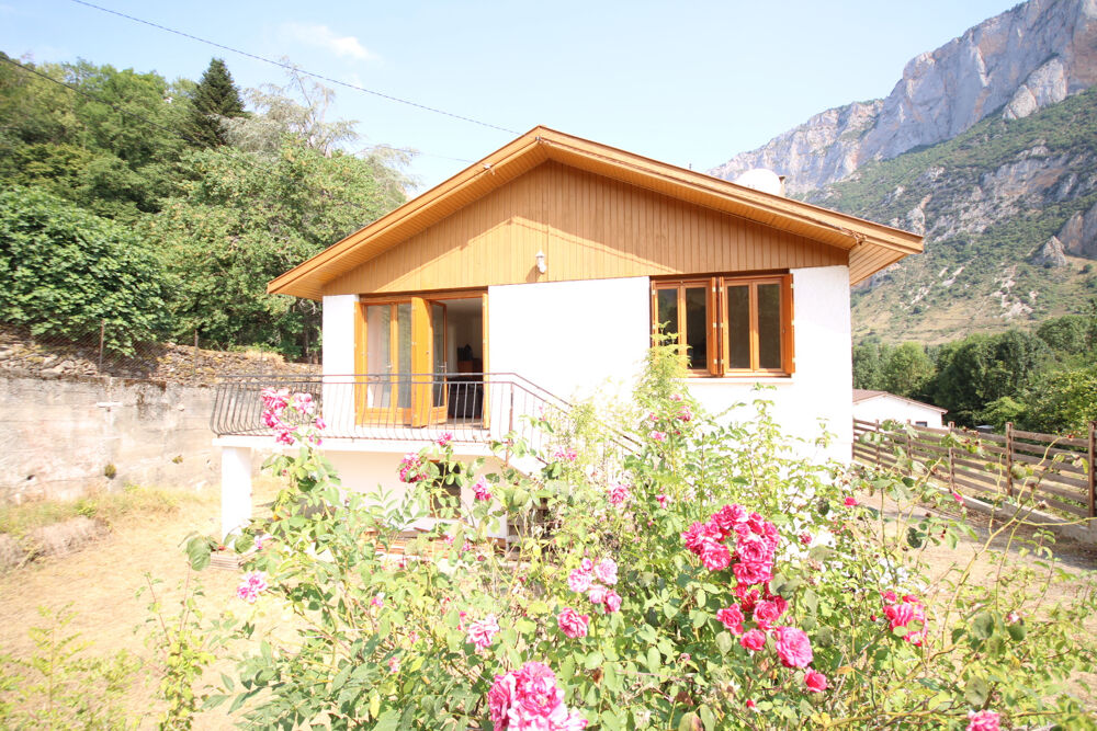 Maison 6 pièces 180 m² · à Les Cabannes · 180 m² · 196 000 €