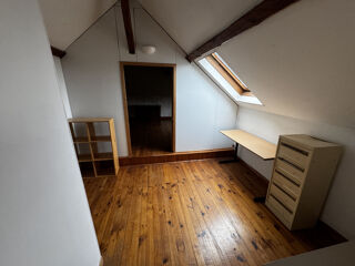  Maison à louer 8 pièces 124 m²
