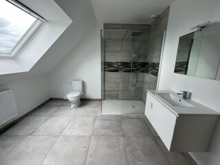  Maison à louer 1 pièce 132 m²