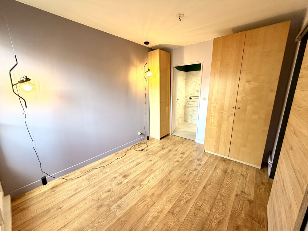 Location Appartement LILLE - APPARTEMENT T2 À LOUER Lille