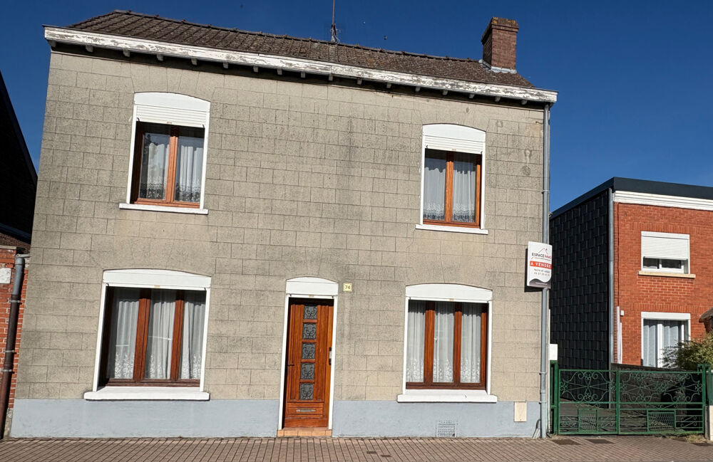 TRITH SAINT LEGER, maison d' environ 98m2, 2 chambres, jardin, garage.