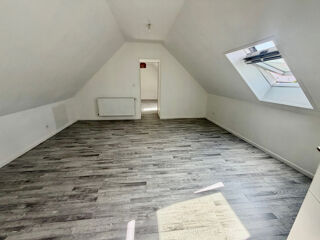  Maison à louer 5 pièces 101 m²