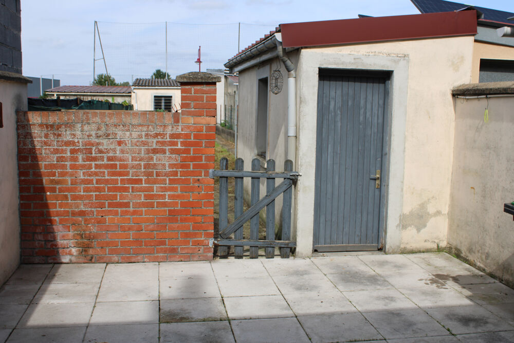 TRITH SAINT LEGER, maison d' environ 78m2, jardin, garage et grenier aménageable.