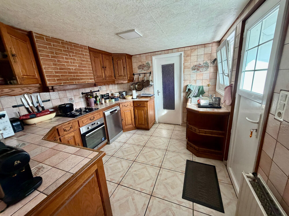 Vente Maison Hélesmes , charmante maison bâtie sur 955 m2 Helesmes