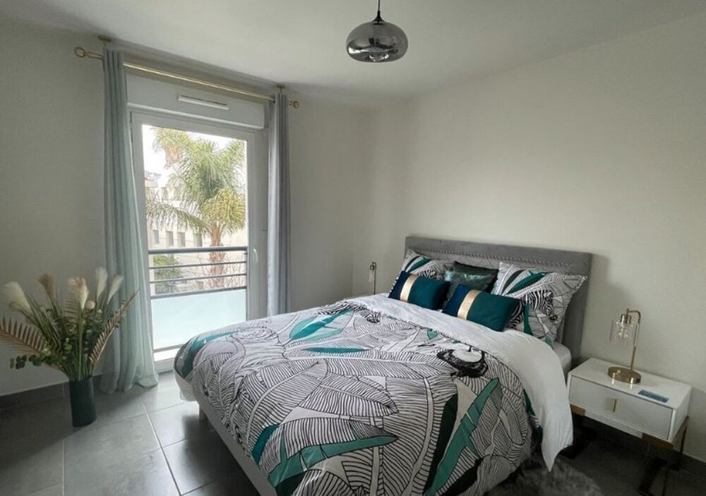 location Appartement - 2 pièce(s) - 53 m² Marseille 8