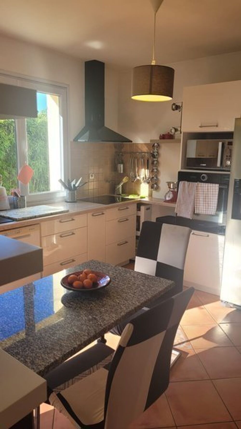 Villa T4.5 R+1 avec jardin et garage à Marseille 13011 -....